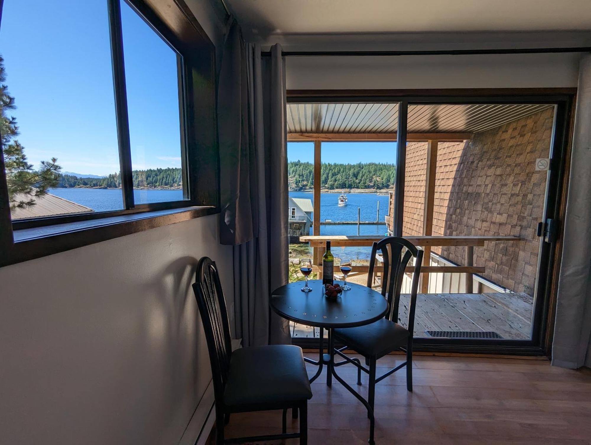 Jade Resort-Oceanfront Suites In Gowlland Harbour Heriot Bay Ngoại thất bức ảnh